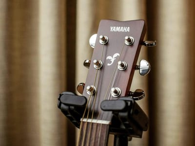 Fender versus Yamaha: A Comparative Study of Acoustic Guitars