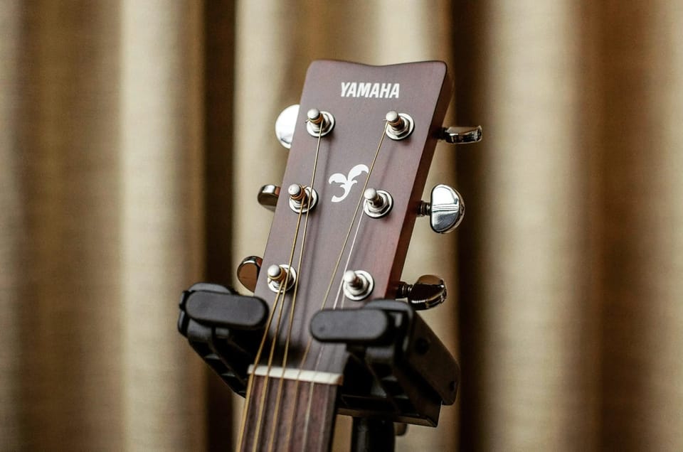 Fender versus Yamaha: A Comparative Study of Acoustic Guitars