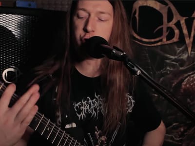 The Challenges and Rewards of Playing a Left Handed Guitar