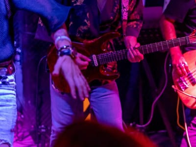 Unleash Your Inner Rockstar: A Beginner's Guide to Electric Guitar