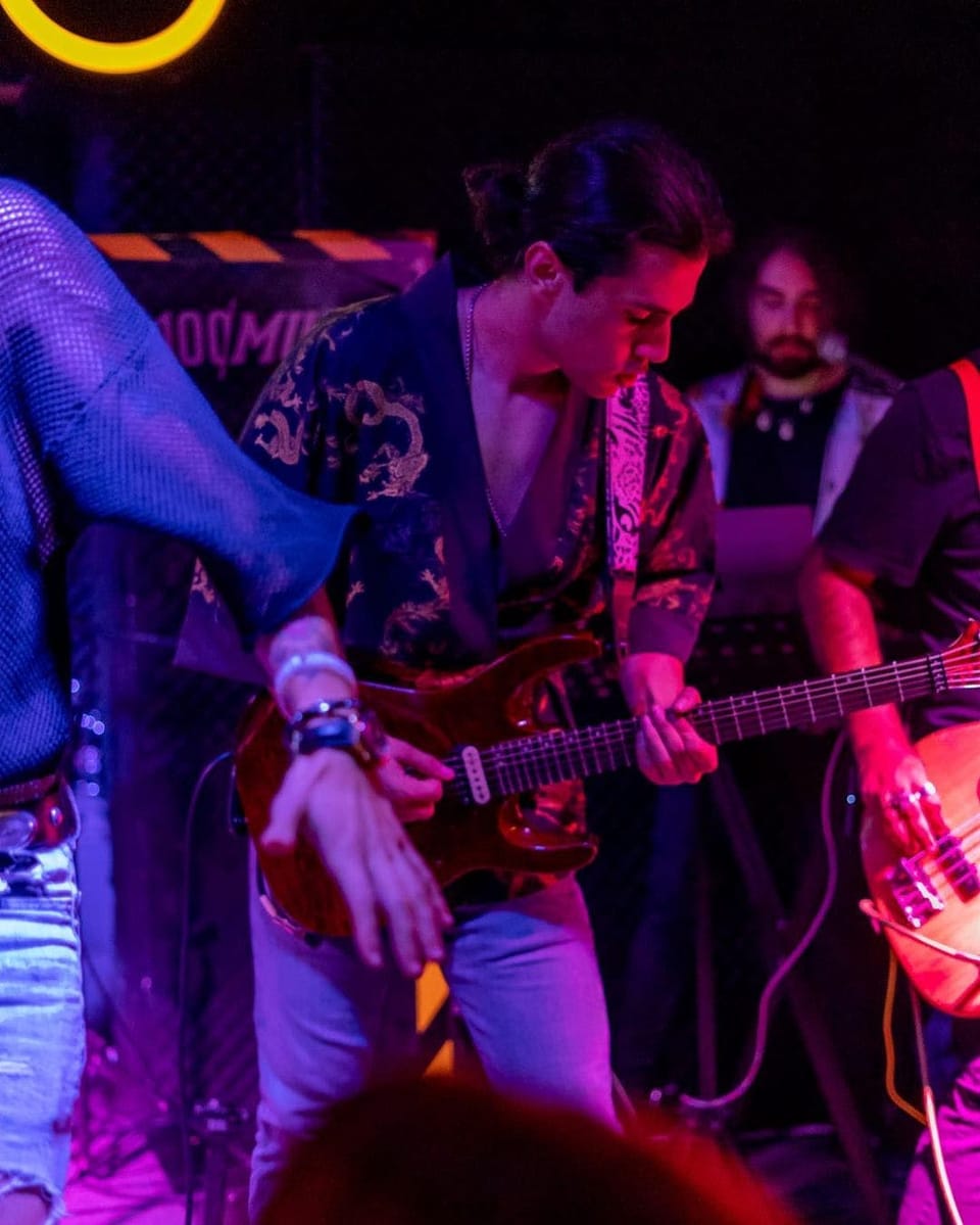 Unleash Your Inner Rockstar: A Beginner's Guide to Electric Guitar