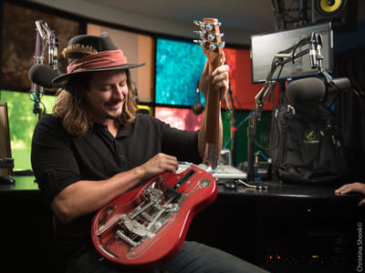 Unveiling the Essentials of a Travel Guitar: A Buying Guide