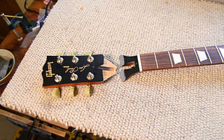 What is the best glue to repair a guitar neck?